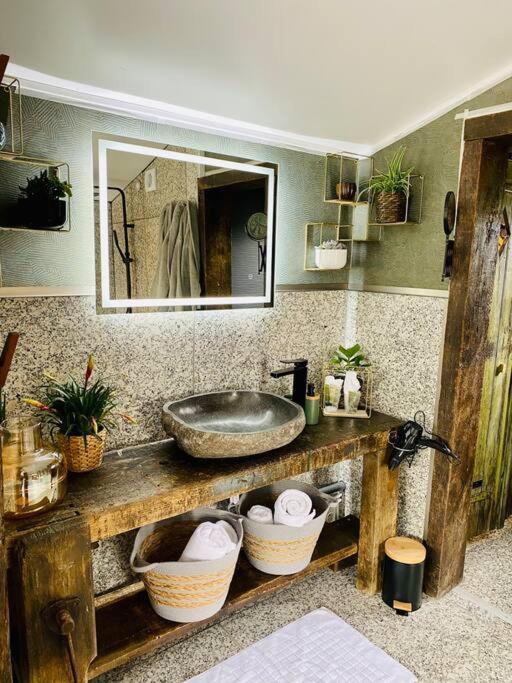 Cottage, Lodge & Spa Prouilly Ngoại thất bức ảnh