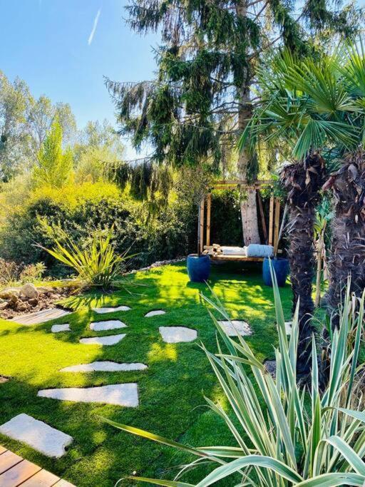 Cottage, Lodge & Spa Prouilly Ngoại thất bức ảnh